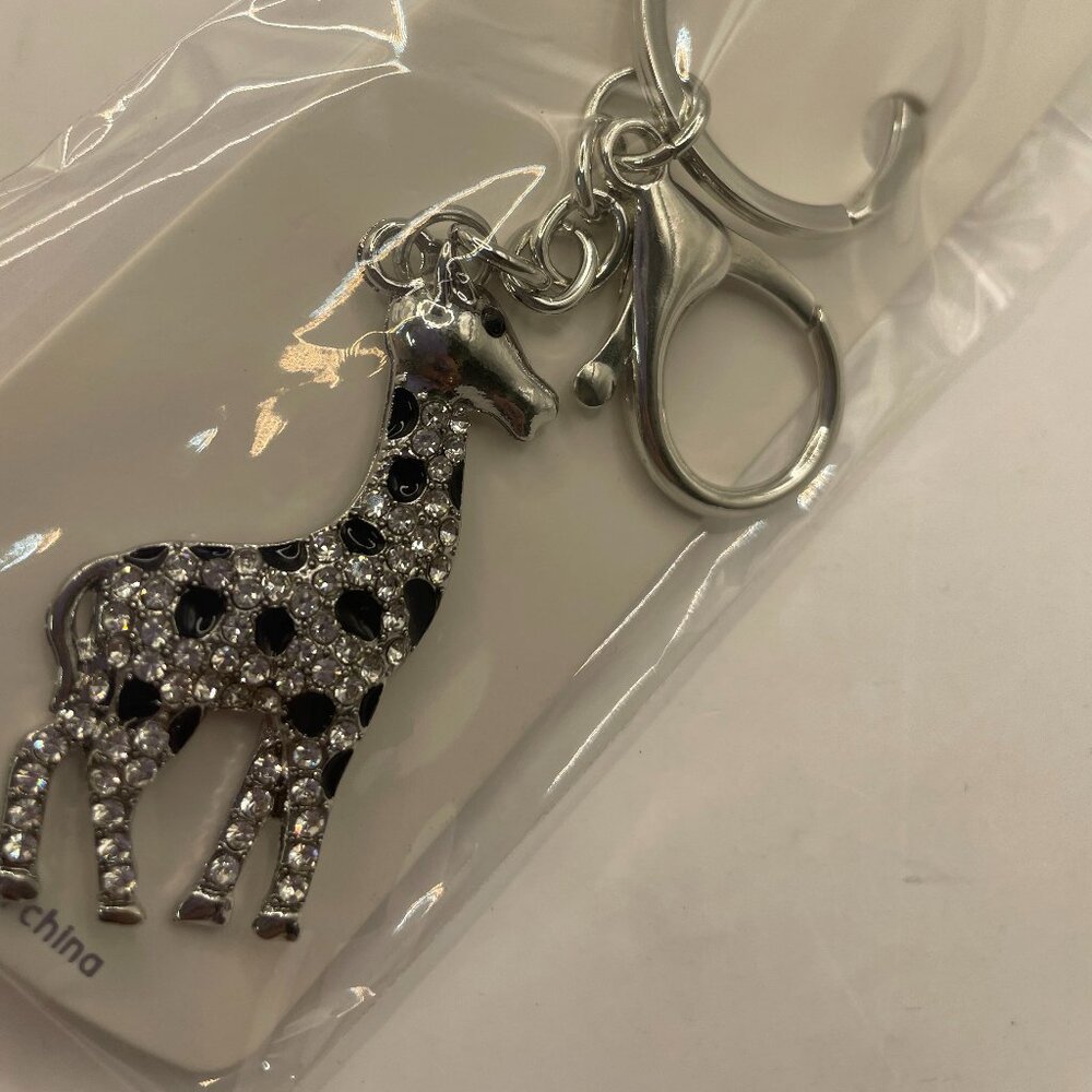 NEW! Mint Brand Silver Giraffe Keychain Purse Charm Rhinestones